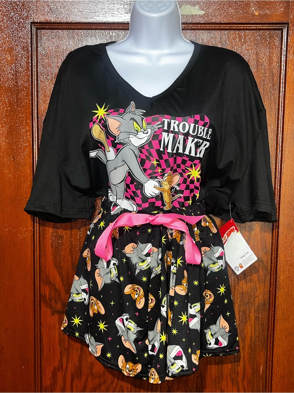 Tom & Jerry 'Trouble Maker' Black Short Pajama Set - Picture 7 of 9
